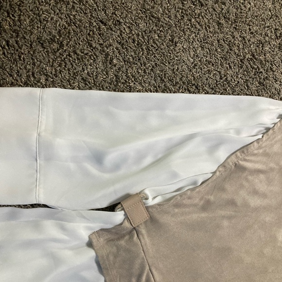 COCOMO Woman 1X Taupe Layered Blouse w/ Bell Sleeves & Peplum Hem — NWT - Picture 4 of 14